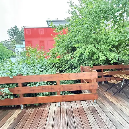 Le Gaston De Belair - 005 - 2nd Floor - Shared Kitchen *