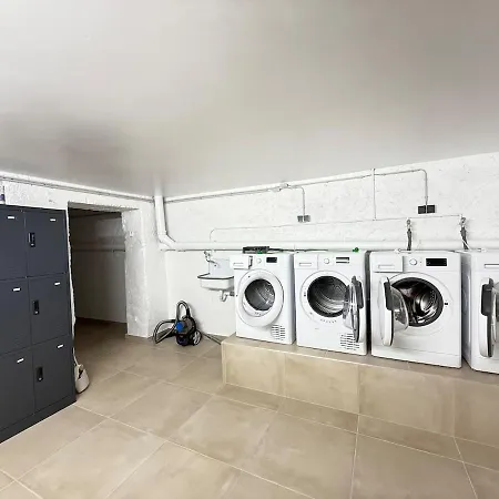 Le Gaston De Belair - 005 - 2nd Floor - Shared Kitchen * Schieren