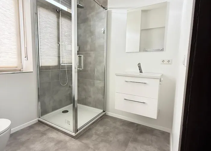 Le Gaston De Belair - 005 - 2nd Floor - Shared Kitchen *