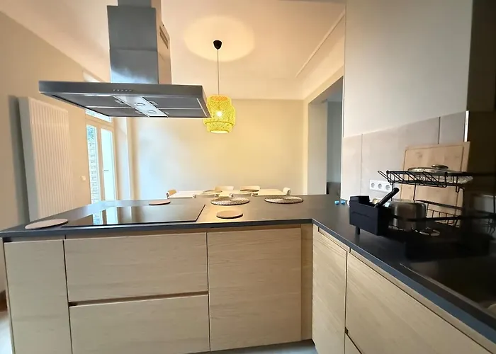 Le Gaston De Belair - 005 - 2nd Floor - Shared Kitchen *